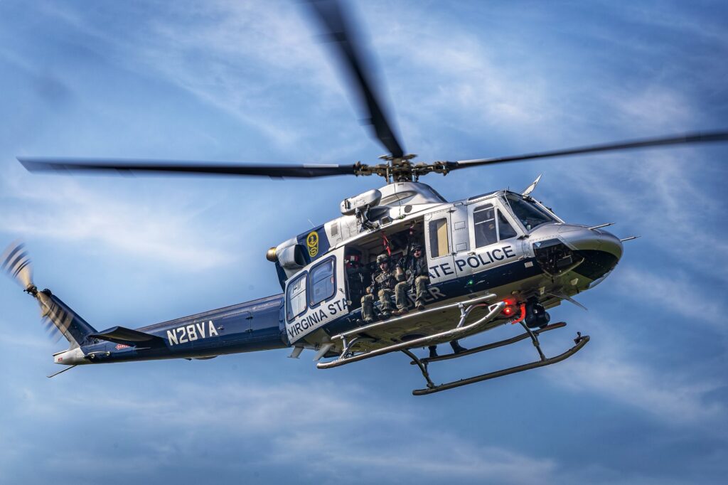 Team ready for Helicopter Rope Suspension Technique